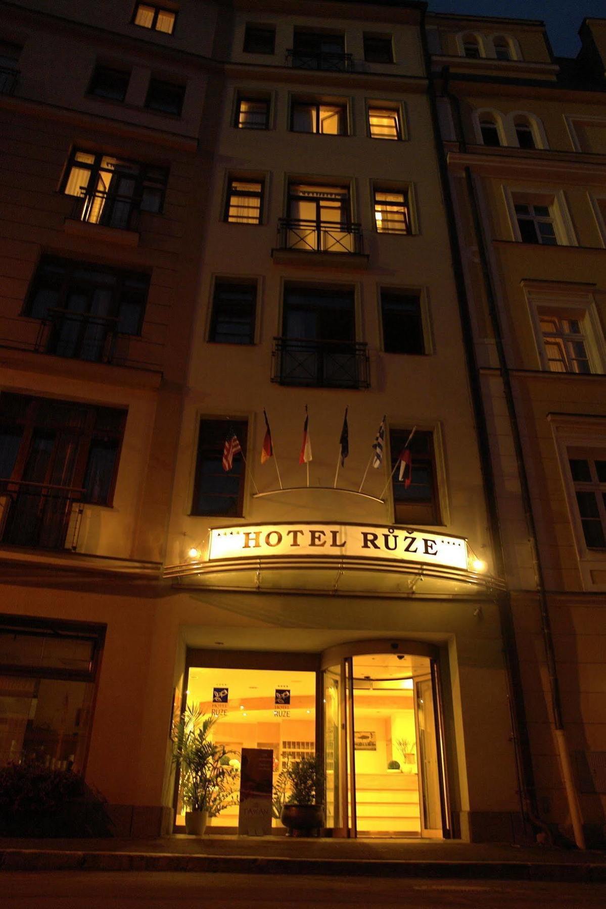 Hotel Ruze Karlsbad Exterior foto